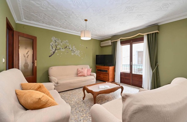 Apartment 'La Purísima' with Balcony, Wi-Fi and Air Conditioning