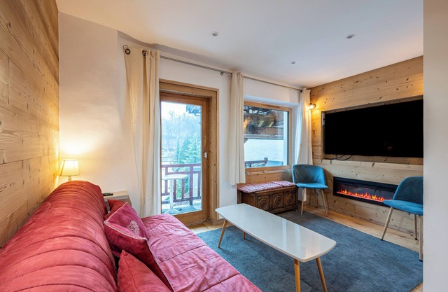 Apartment 'La Source' with Mountain View, Balcony and Wi-Fi