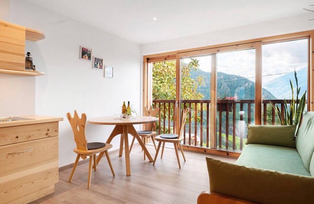 Apartment 'Lärche' with Mountain View, Shared Terrace and Wi-Fi
