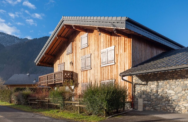 Apartment 'Le Lou Clerouzy - 6 Personnes' with Mountain View, Balcony and Wi-Fi
