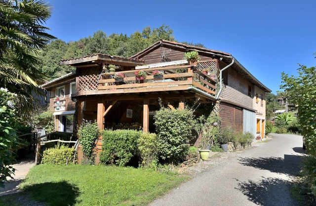 Apartment 'Les Chambres Du Ruisseau' with Mountain View, Shared Terrace and Wi-Fi