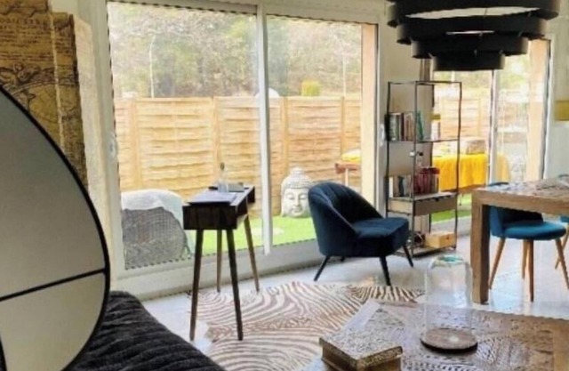 Apartment located 10 minutes from downtown Aix-en-Provence