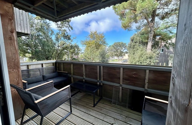 Apartment 'Ma Mika - Appartement Proche Mer' with Balcony and Wi-Fi
