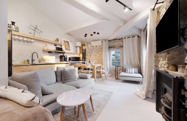 Apartment Montagna (45 m2) with shared terrace, sauna and lake view