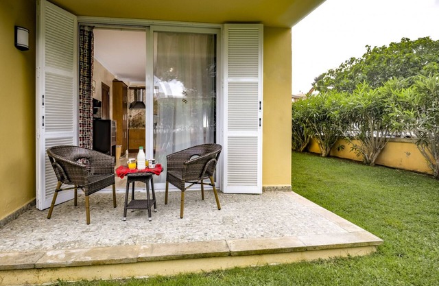 Apartment near the beach with terrace and communal pool, YourHouse Ronda Playa Holidays