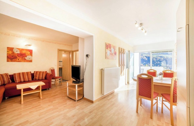 Apartment "Oberegghof Laugen" with Mountain View and Wi-Fi