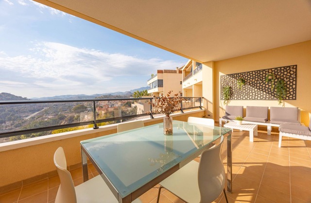 Apartment 'Paradise By Ej' with Sea View, Wi-Fi and Air Conditioning