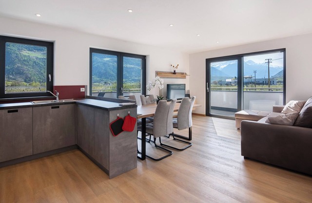 Apartment 'Pia' with Mountain View, Wi-Fi and Air Conditioning