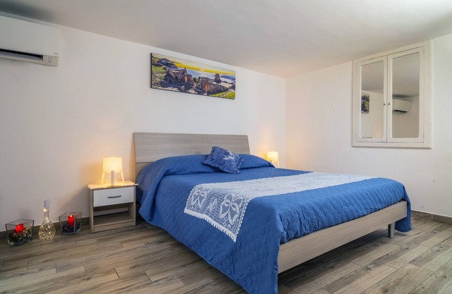 Apartment 'Serendipity' with Mountain View, Balcony & A/C