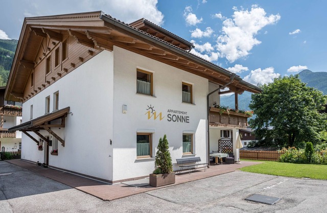 Apartment 'Sonne Nr. 14' with Mountain View, Garden & Wi-Fi