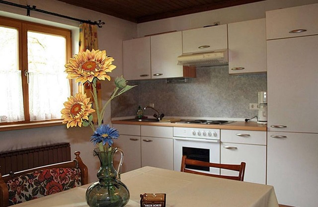 Apartment Standard, shower, toilet - Schweizerhaus, Hotel-Gasthof