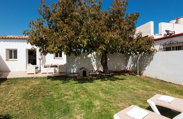 Apartment -style house- with private garden next to TORREMOLINOS
