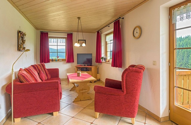 Apartment 'Tanne - Barrierefrei' with Private Terrace, Shared Garden and Wi-Fi