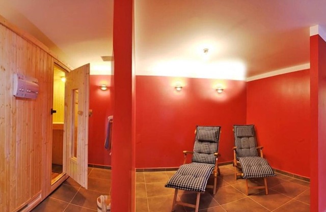 Apartment 'Vogelhaus Gobbin Fink' with Sea View, Shared Terrace and Wi-Fi