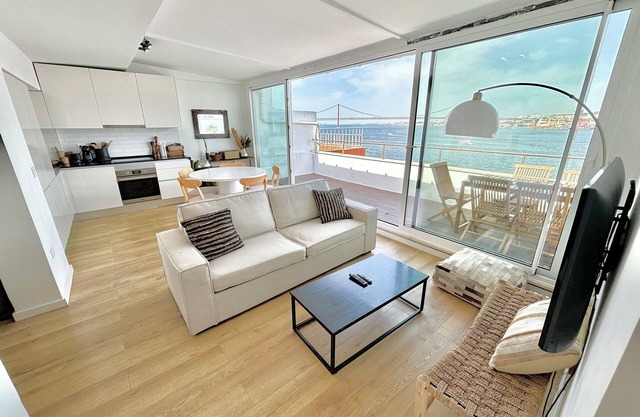 Apartment with 360° view of Lisbon