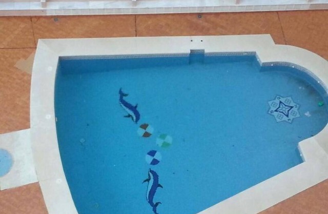 Apartment with pool, 100m from beach