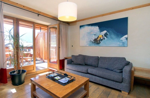 Apartment with Terrace & Parking
