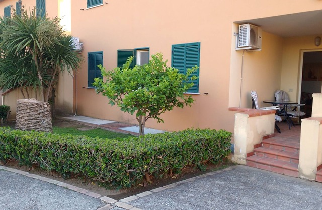 Apartment with stunning views overlooking Tropea with fantastic pool