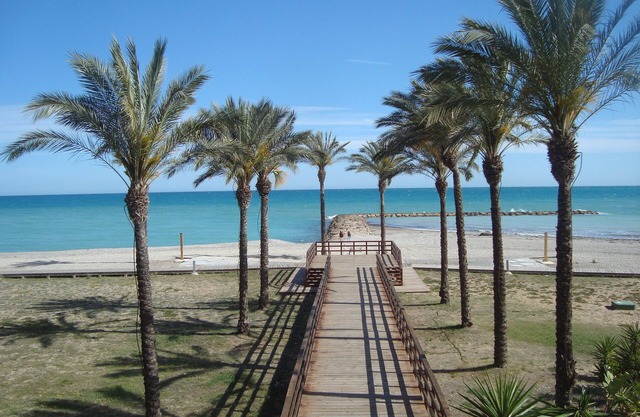 Apartment with views of the Mediterranean Sea. Possibility of long-term rental