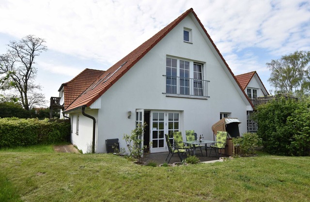 App.1/3-room (5 adults + 1 child), ground floor, with water view - Ferienwohnungen Zum