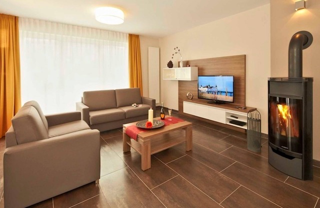 App. 2/Nr. 5 - Dünenhaus Aurell - directly on the Baltic Sea beach