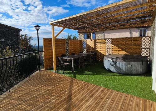 Appartement et son jacuzzi