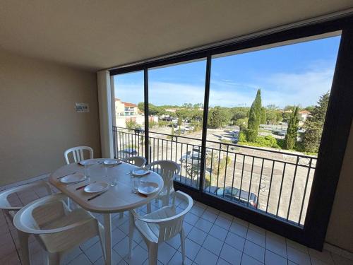 Appartement 2 pièces + cabine, 6 couchages, proche plage, parking - FR-1-388-44