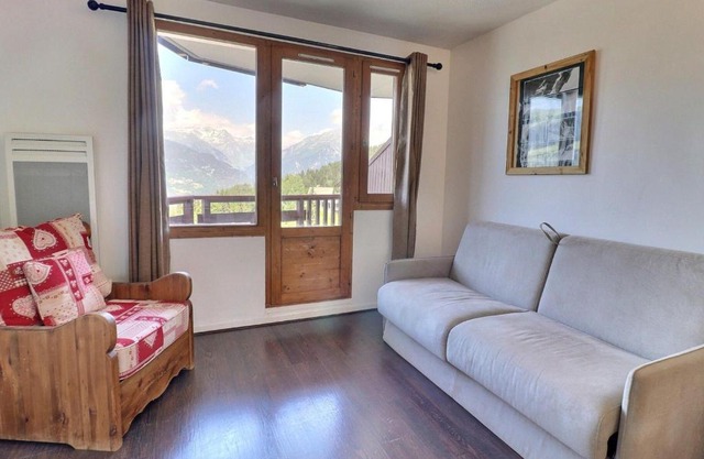 Appartement 2 Pièces pour 4 Pers. - La Tania, idéalement situé skis aux pieds, 31m², Balcon Est - FR-1-182A-5