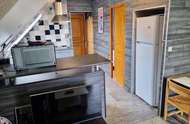 Appartement de 2 chambres avec terrasse et wifi a Chenove