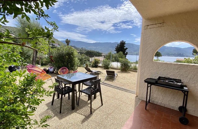 Appartement les Marines, Accès Plage à Pied. Vue Mer. Grande Terrasse