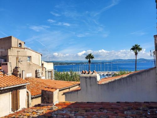 Appartement lumineux à deux pas du port, avec terrasse