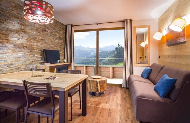 Appartement Nouveau Près des Pistes | Cheminée + Hammam et Sauna Sur Place