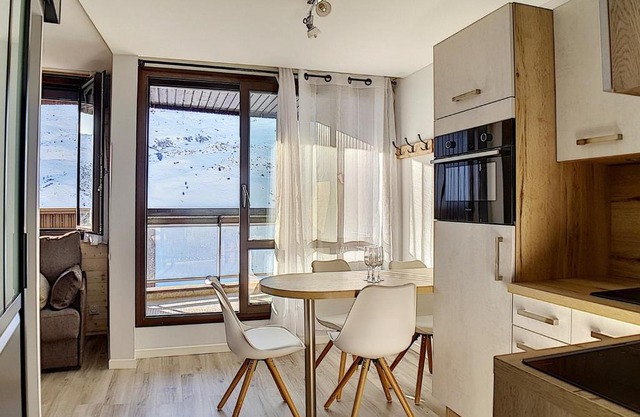 Appartement rénové avec coin montagne, accès direct aux pistes, balcon - Reberty 1850 - FR-1-344-976