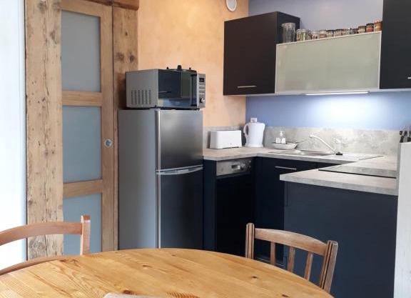 Appartement rez de jardin et garage privé