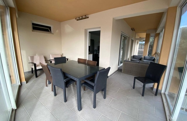 Appartement T4 - 50M DE LA MER - Rupione