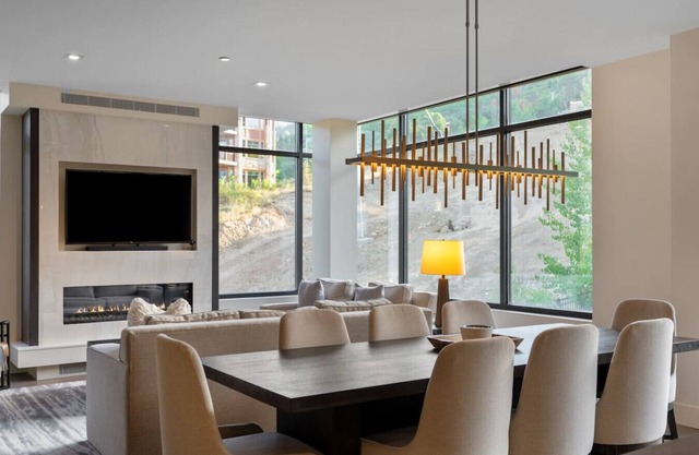 Après-Ski Haus Park City| Ski-In/Out Luxury Condo, Liftside