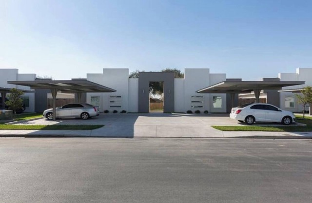 Apt.#1 Modern New 2bed 2bath