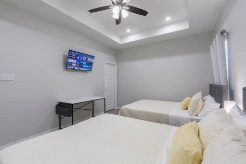 Apt.2 Nice and Cozy 2bed 2bath