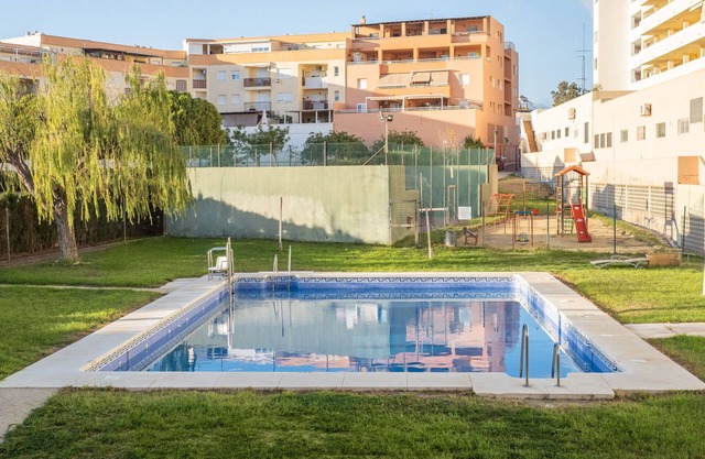 Apt Nacho piscina, jardin y parking