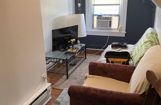 Apt near Temple, St. Christ, Jean, Abington