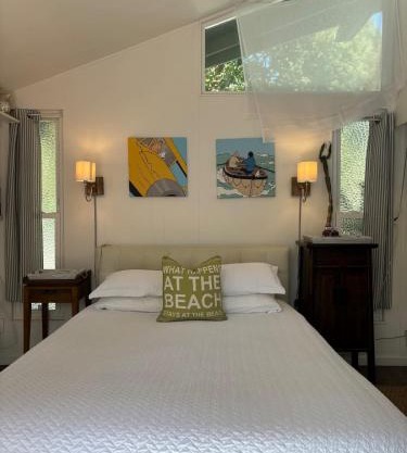 Aptos Coastal Studio Walk to Beach and Private Patio