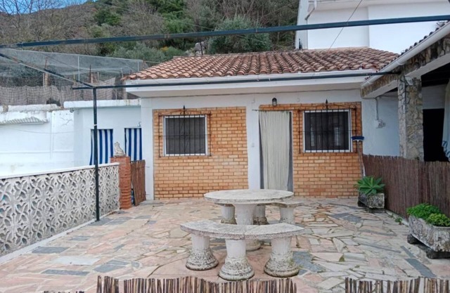 AR Manantial de los Cañitos: Annex apartments w/own entrance, kitchen, bathroom