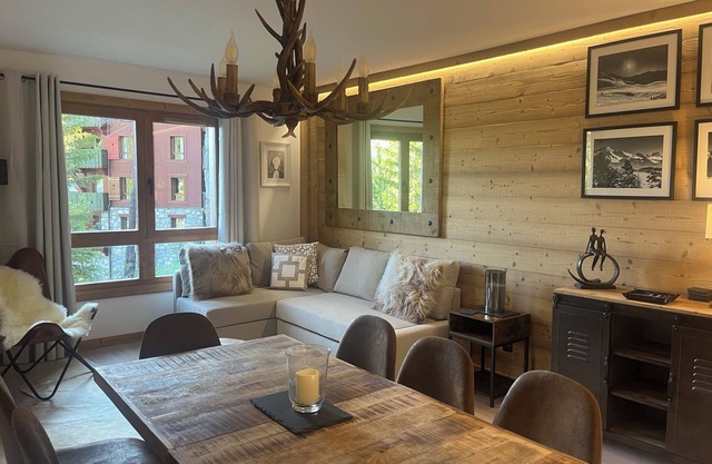 Arc 1950 ski in ski out 5*,Just refurbished 2bed 2bath apart Mont Blanc View