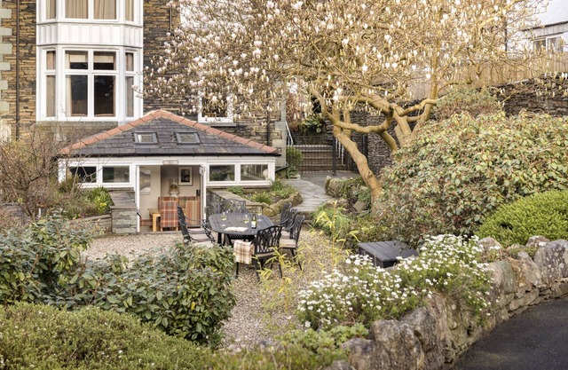 ARCHIE'S, pet friendly, with a garden in Ambleside