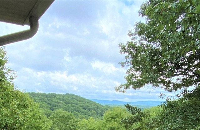 Architectural Chateau with Long Range Mtn Views & Steps from Vineyard