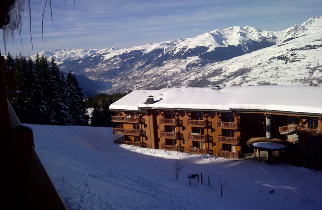 Arcs 1800, In RESIDENCE DE STANDING T3 6p. swimming pool, ski-in/ski-out dep/stop