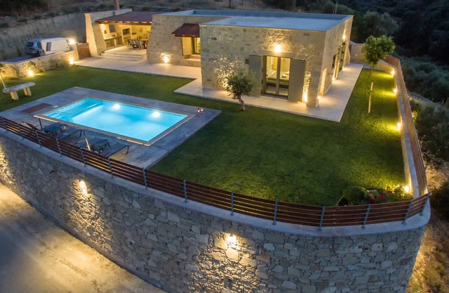 Arietta Villa | With private pool