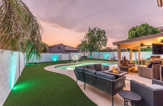 Arizona Paradise 4 Bed | Heated Pool Putting Green