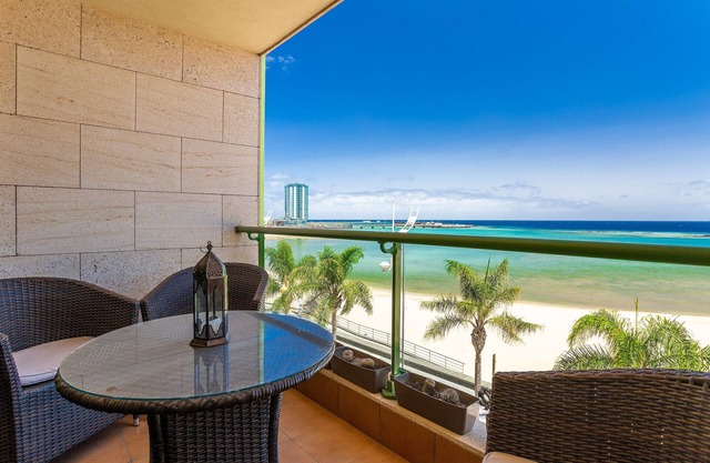 Arrecife Sands Apartment, op steenworp afstand van zandstrand, uitzicht op zee