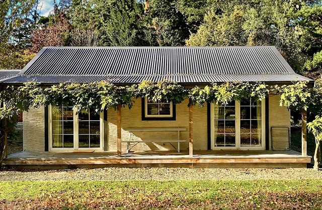 Arrow Junction Cottage near Arrowtown, super close to bike and hiking trails